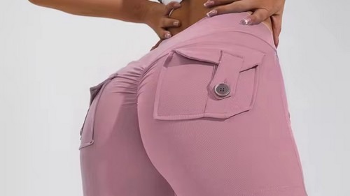 Trendy pantaloni estivi e shorts per donne nel 2024 - Scopri la nostra collezione!